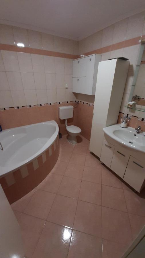 Apartments Ljube Makarska Eksteriør billede